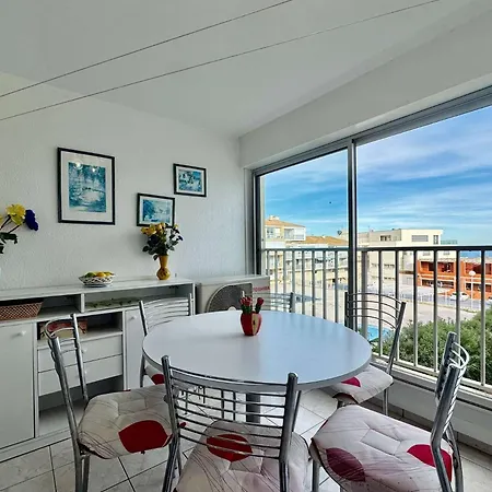 5 Couchages Cap D'agde Ct024-053
